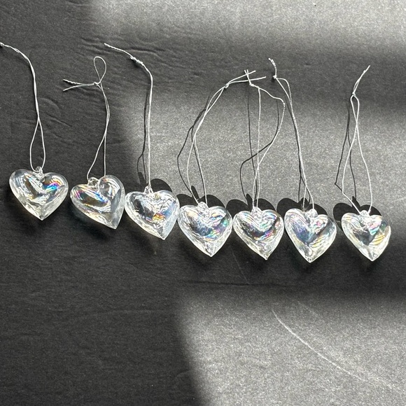 Set Of 7 Vintage IRIDESCENT GLASS HEART SHAPED CHRISTMAS ORNAMENTS-HANDBLOWN - Picture 5 of 10